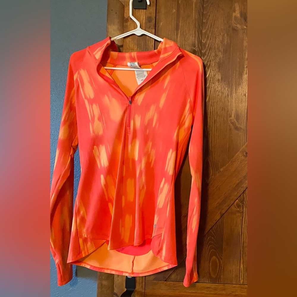 Athletic pullover